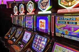 55ace Slot-Feature Rooms